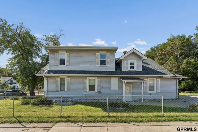 1824 N 32nd Street, Omaha, NE 68111