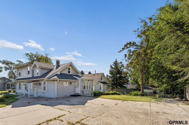 1824 N 32nd Street, Omaha, NE 68111