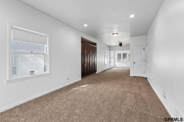 1824 N 32nd Street, Omaha, NE 68111