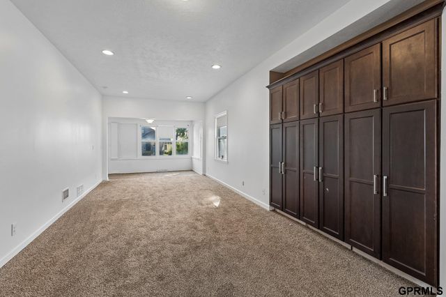 1824 N 32nd Street, Omaha, NE 68111