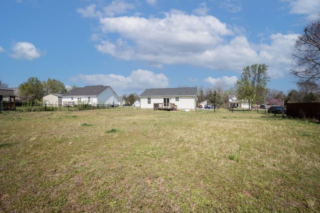 218 Mallow Dr, Christiana, TN 37037