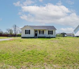 218 Mallow Dr, Christiana, TN 37037