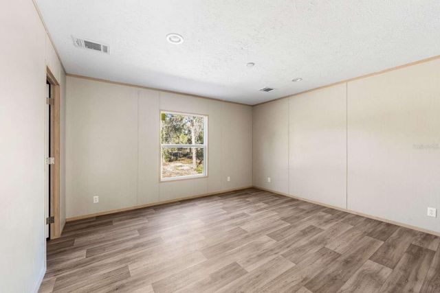 528 NE 389 AVENUE, Old Town, FL 32680