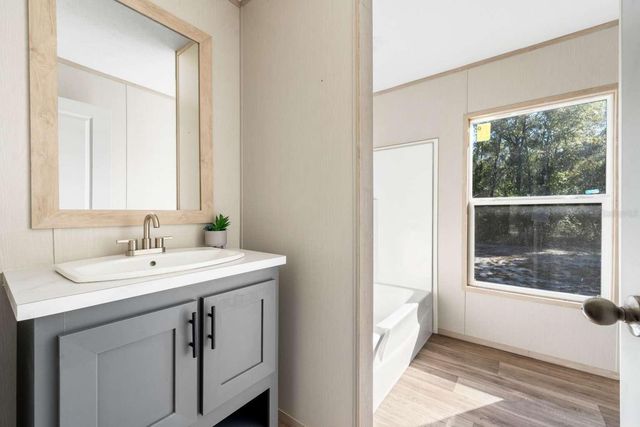 528 NE 389 AVENUE, Old Town, FL 32680