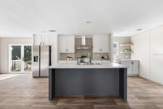 528 NE 389 AVENUE, Old Town, FL 32680