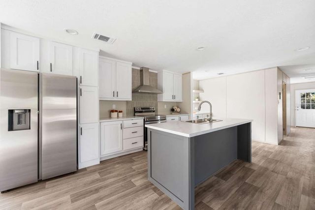 528 NE 389 AVENUE, Old Town, FL 32680