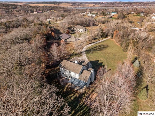 36807 Oakmont Drive, Louisville, NE 68037