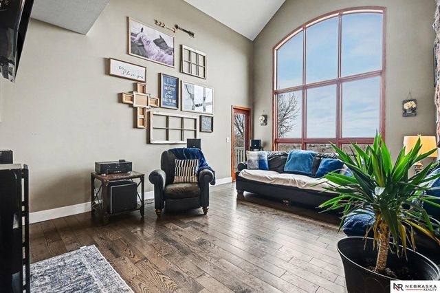 36807 Oakmont Drive, Louisville, NE 68037