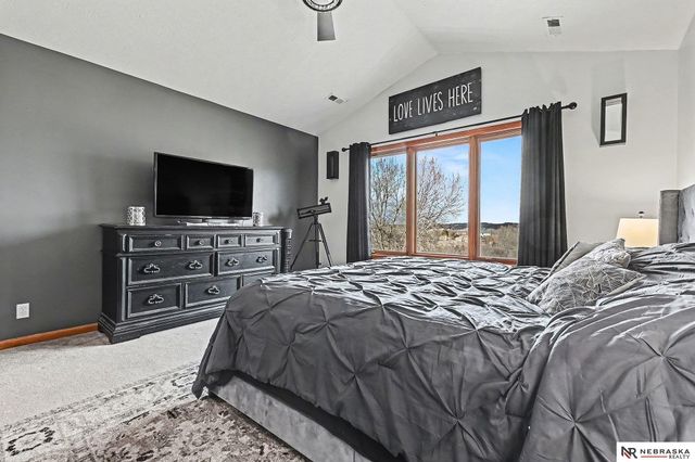 36807 Oakmont Drive, Louisville, NE 68037