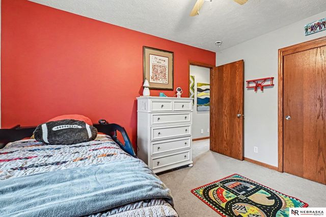 36807 Oakmont Drive, Louisville, NE 68037