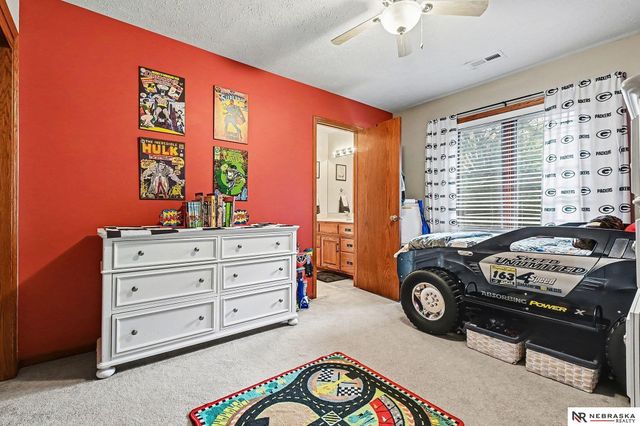 36807 Oakmont Drive, Louisville, NE 68037