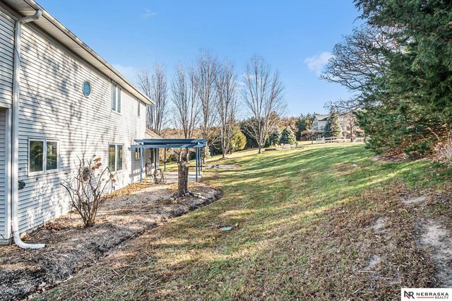 36807 Oakmont Drive, Louisville, NE 68037