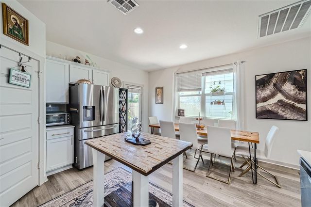 8005 Linnie LN, Austin, TX 78724