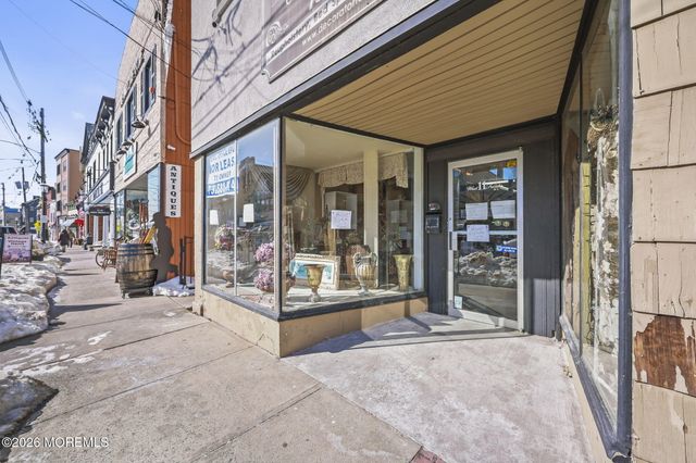 11 W Front Street, Keyport, NJ 07735