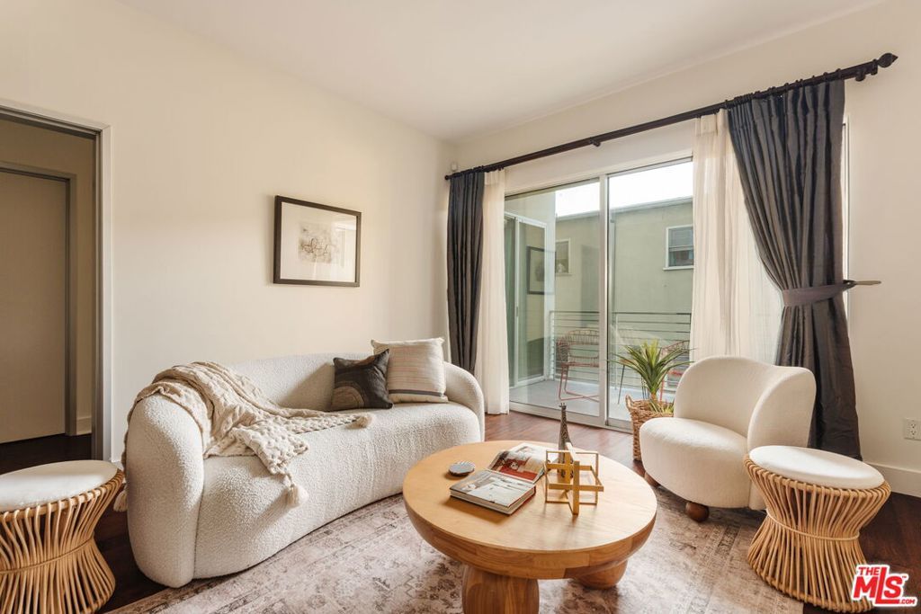 6735 Yucca Street 209, Los Angeles, CA 90028 — photo 4