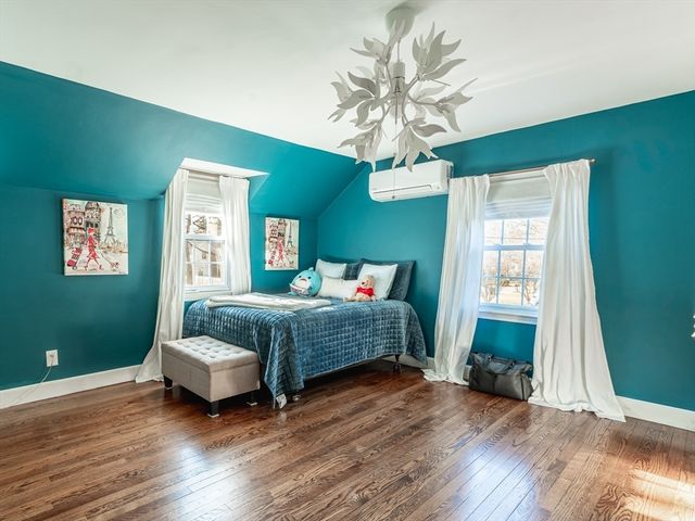 87 Bridle Path Rd, Springfield, MA 01118