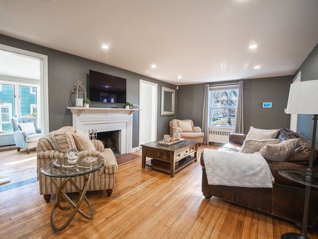 87 Bridle Path Rd, Springfield, MA 01118