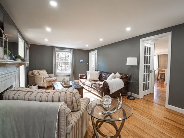 87 Bridle Path Rd, Springfield, MA 01118