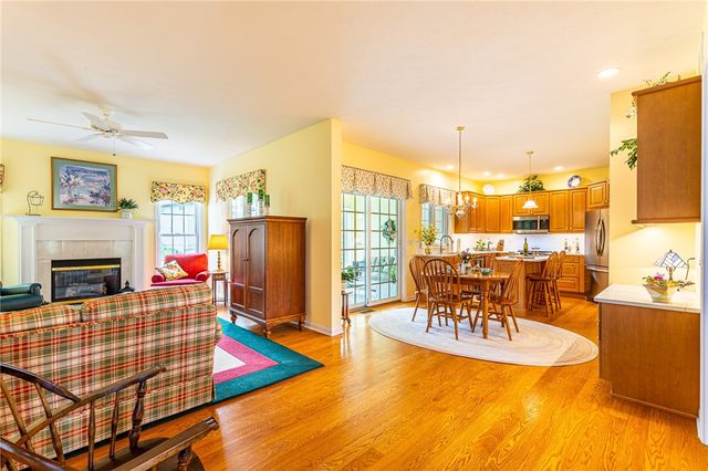 31 Brantley Way, Perinton, NY 14526