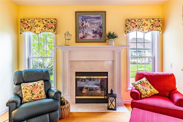 31 Brantley Way, Perinton, NY 14526