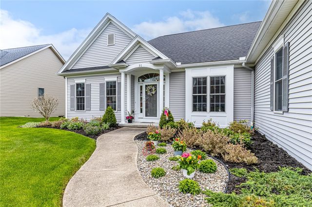 31 Brantley Way, Perinton, NY 14526