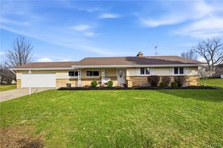 4227 Susan Drive, Clarence, NY 14221