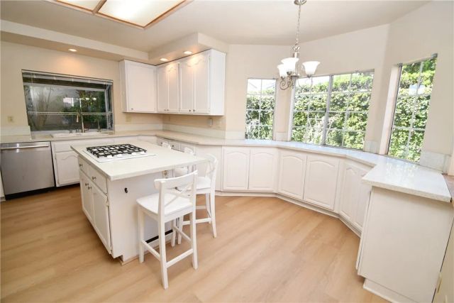 2119 Shelburne, Torrance, CA 90503