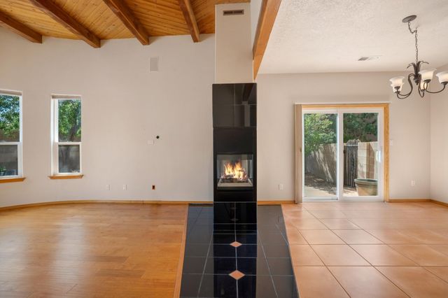 600 Flint Ridge Trail SE, Albuquerque, NM 87123