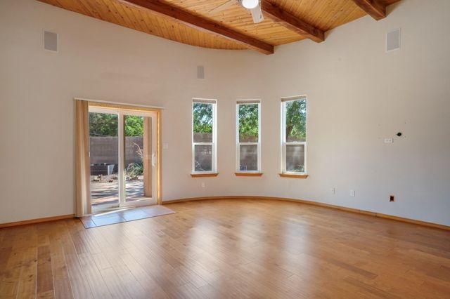 600 Flint Ridge Trail SE, Albuquerque, NM 87123