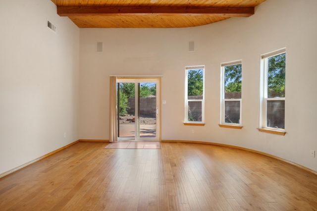 600 Flint Ridge Trail SE, Albuquerque, NM 87123