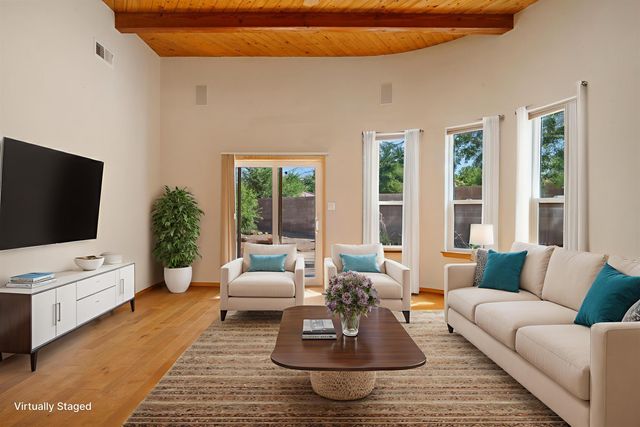 600 Flint Ridge Trail SE, Albuquerque, NM 87123