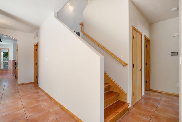 600 Flint Ridge Trail SE, Albuquerque, NM 87123