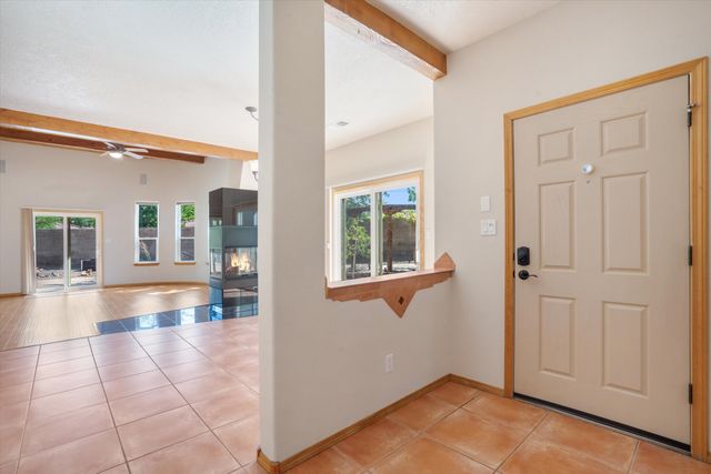 600 Flint Ridge Trail SE, Albuquerque, NM 87123