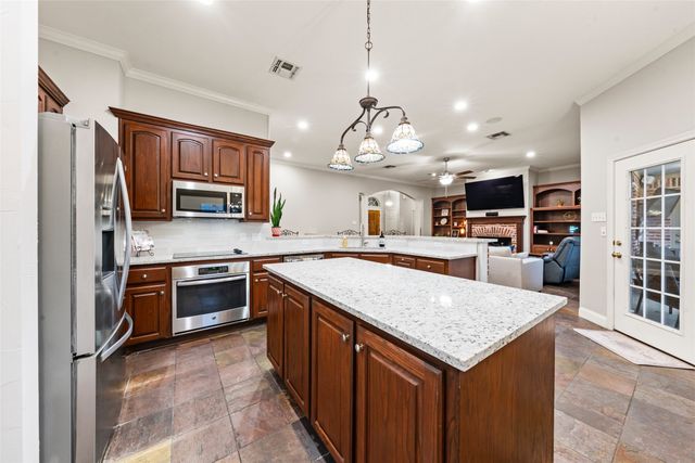 517 Chado Lane, Robinson, TX 76706