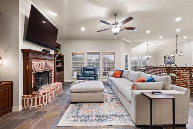 517 Chado Lane, Robinson, TX 76706