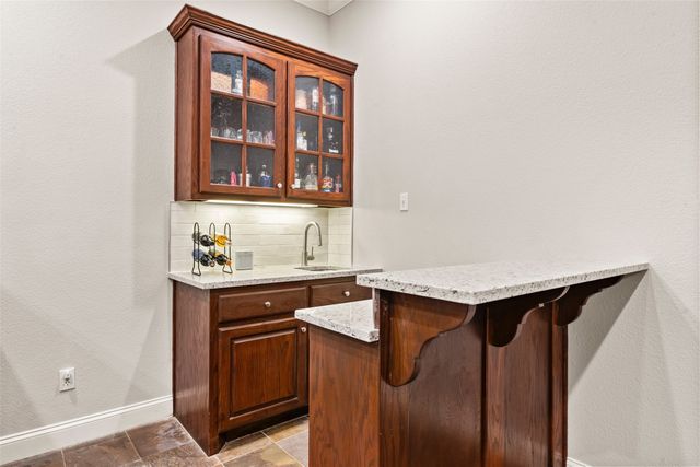 517 Chado Lane, Robinson, TX 76706