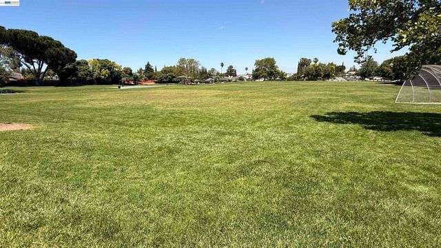 460 Lisa Ann St, Bay Point, CA 94565