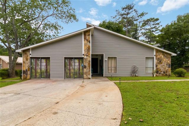 8847 Wellston Court, Jonesboro, GA 30238