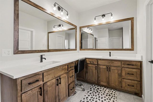 4220 Windstone Drive, Norman, OK 73072