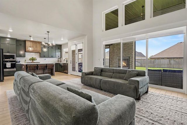 4220 Windstone Drive, Norman, OK 73072