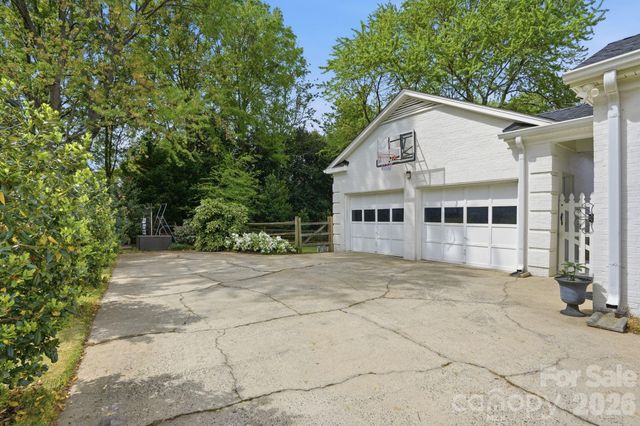 7245 Hopeton Road, Charlotte, NC 28210