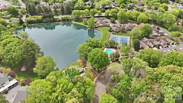 7245 Hopeton Road, Charlotte, NC 28210