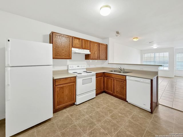 107 Autumn Pass Unit 107, San Antonio, TX 78245