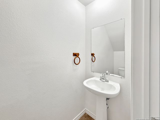 107 Autumn Pass Unit 107, San Antonio, TX 78245