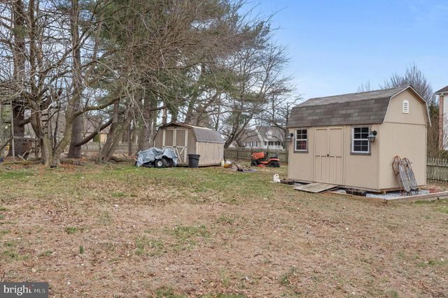 138 BISHOP RD, Mullica Hill, NJ 08062