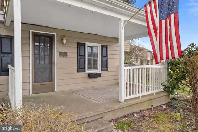 138 BISHOP RD, Mullica Hill, NJ 08062