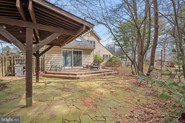 138 BISHOP RD, Mullica Hill, NJ 08062