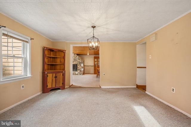 138 BISHOP RD, Mullica Hill, NJ 08062