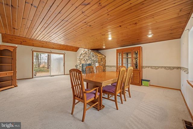 138 BISHOP RD, Mullica Hill, NJ 08062