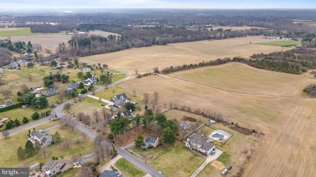 138 BISHOP RD, Mullica Hill, NJ 08062